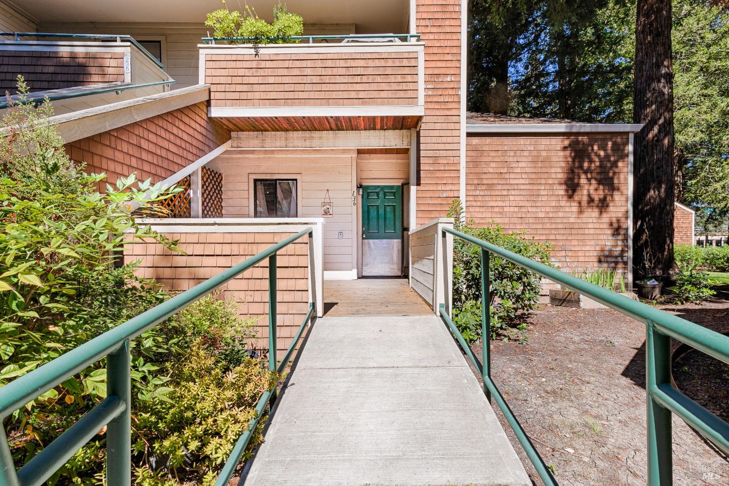 901 Russell Avenue Santa Rosa CA 95403