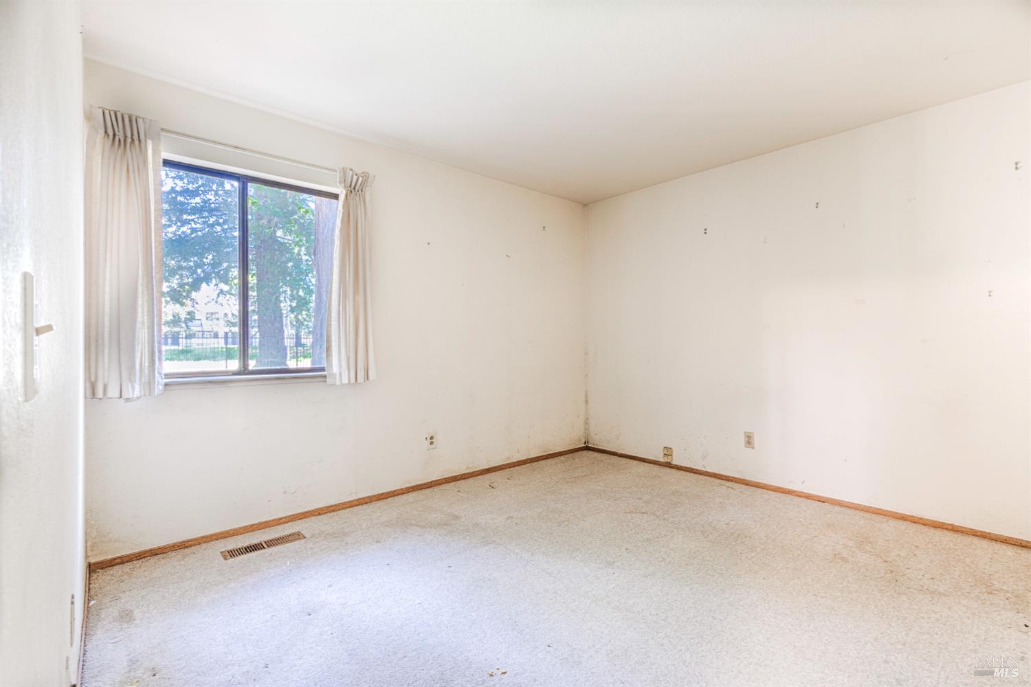 901 Russell Avenue Santa Rosa CA 95403