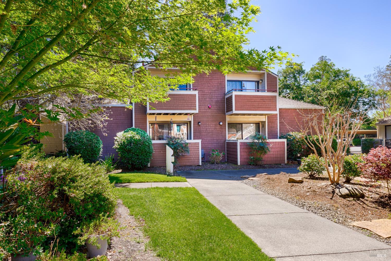 901 Russell Avenue Santa Rosa CA 95403