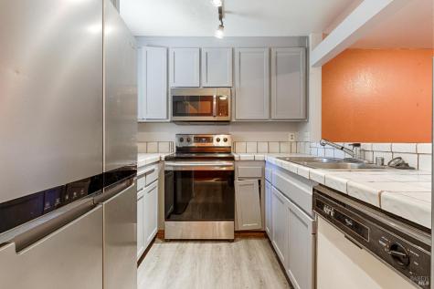 901 Russell Avenue Santa Rosa CA 95403