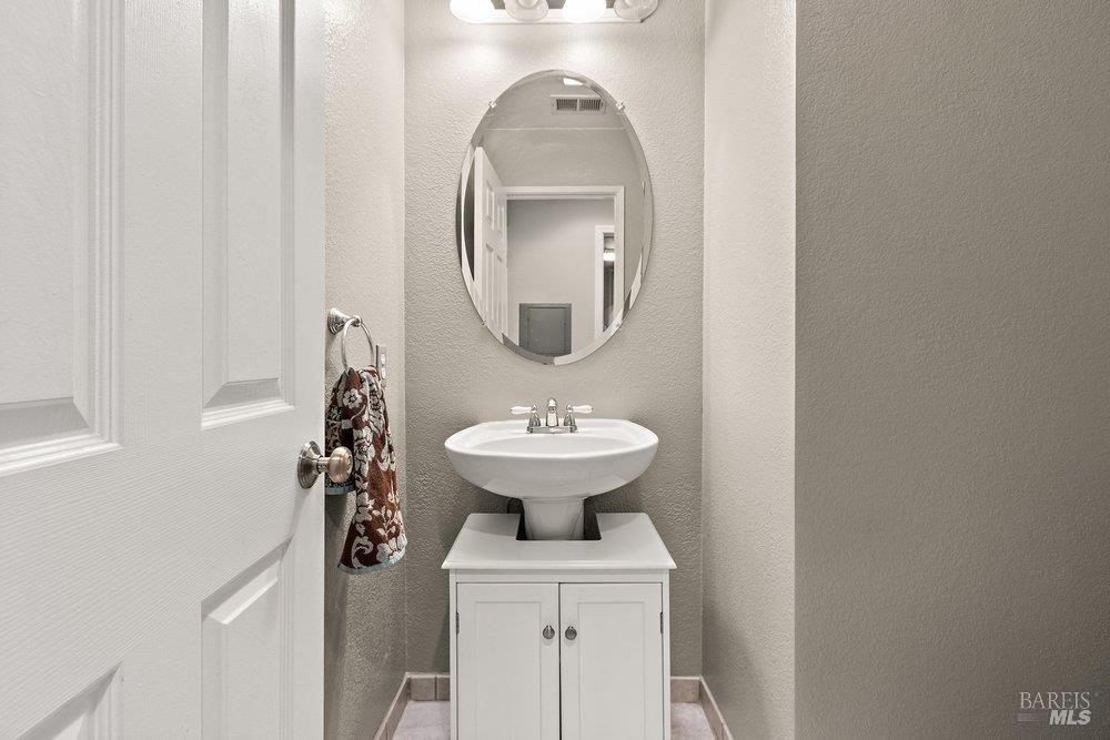 383 N Wildwood Hercules CA 94547