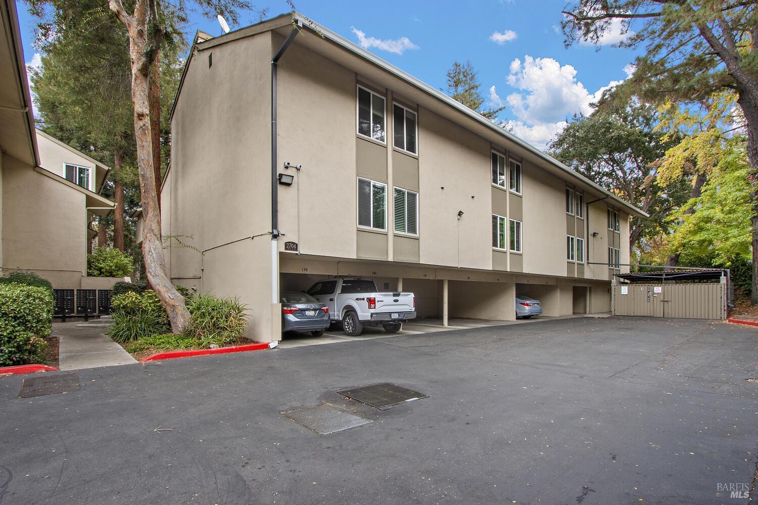 2704 Oak Road Walnut Creek CA 94597
