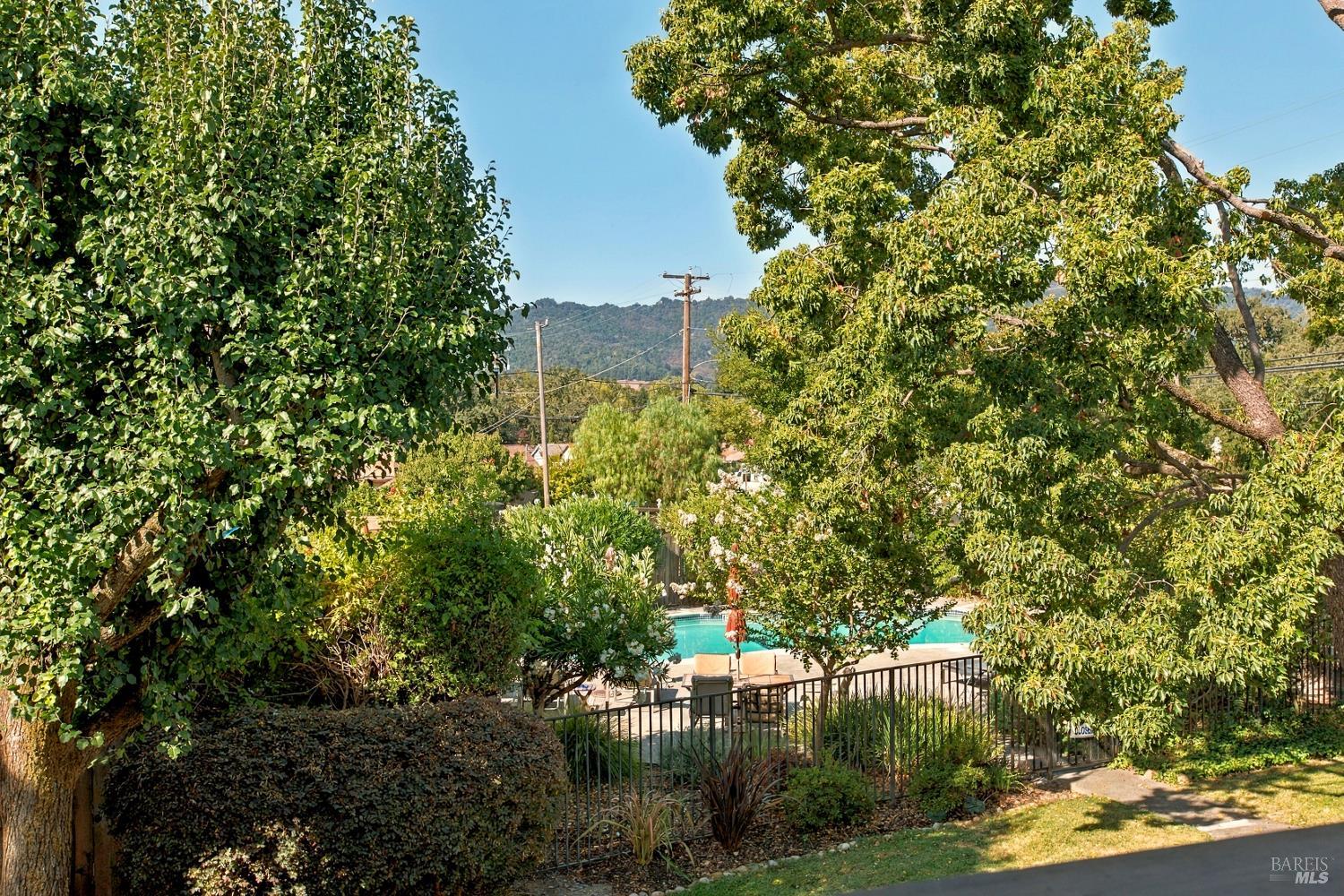 256 W Agua Caliente Road Sonoma CA 95476