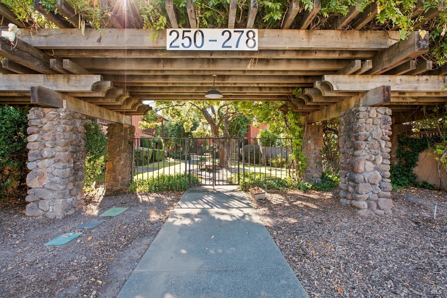 256 W Agua Caliente Road Sonoma CA 95476