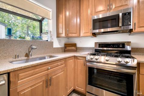 98 Village Circle San Rafael CA 94903