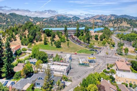 98 Village Circle San Rafael CA 94903