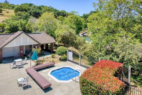 98 Village Circle San Rafael CA 94903