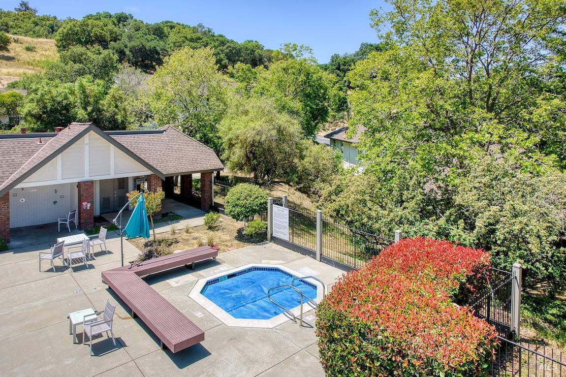 98 Village Circle San Rafael CA 94903