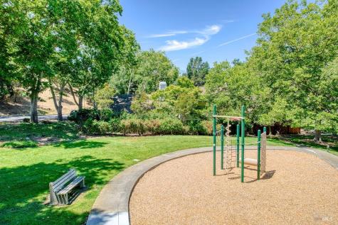 98 Village Circle San Rafael CA 94903