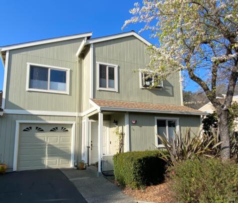 46 Acorn Circle Petaluma CA 94952