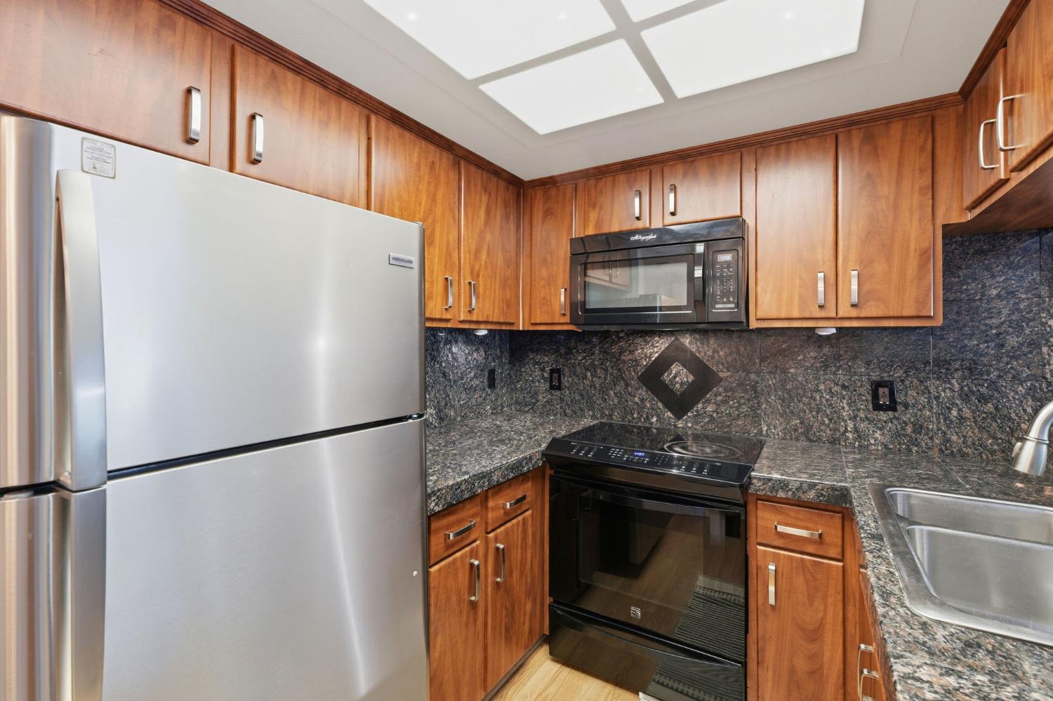 2581 Fulton Square Lane Sacramento CA 95821