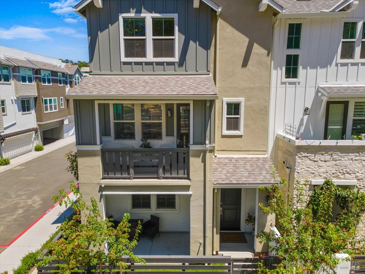 649 Semillon Lane Santa Rosa CA 95403