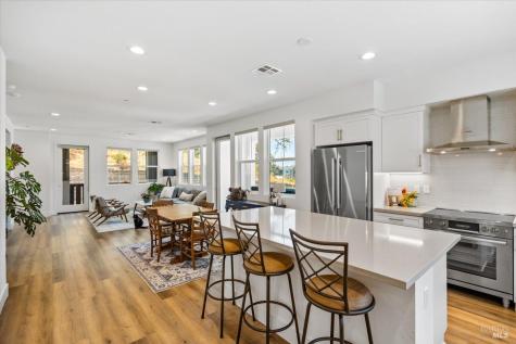 649 Semillon Lane Santa Rosa CA 95403