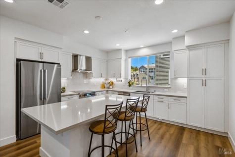 649 Semillon Lane Santa Rosa CA 95403