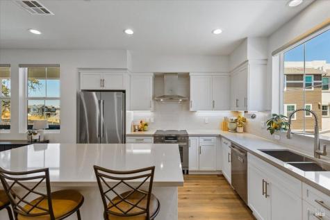 649 Semillon Lane Santa Rosa CA 95403