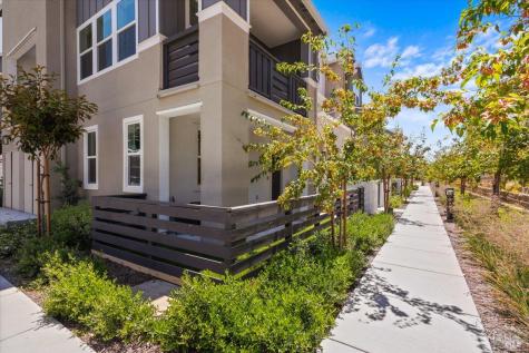 649 Semillon Lane Santa Rosa CA 95403