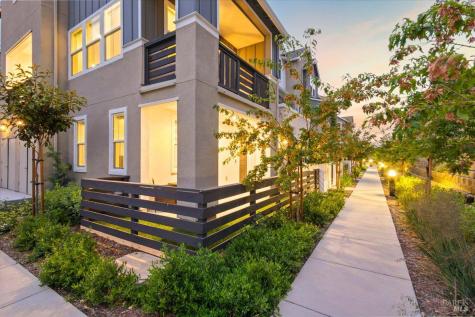649 Semillon Lane Santa Rosa CA 95403