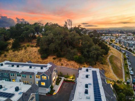 649 Semillon Lane Santa Rosa CA 95403