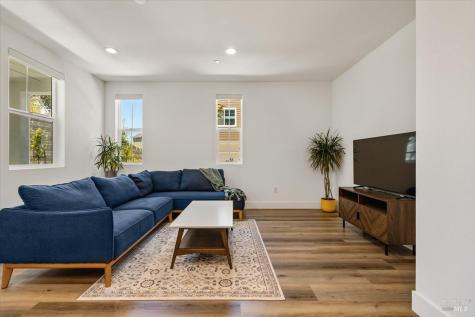 649 Semillon Lane Santa Rosa CA 95403