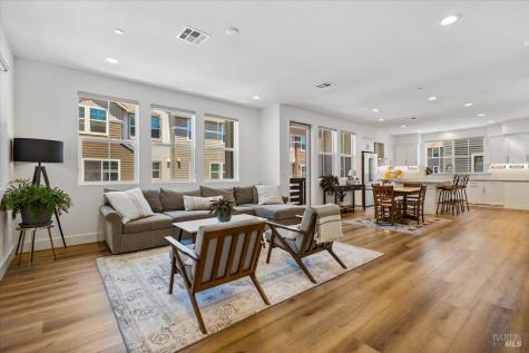 649 Semillon Lane Santa Rosa CA 95403