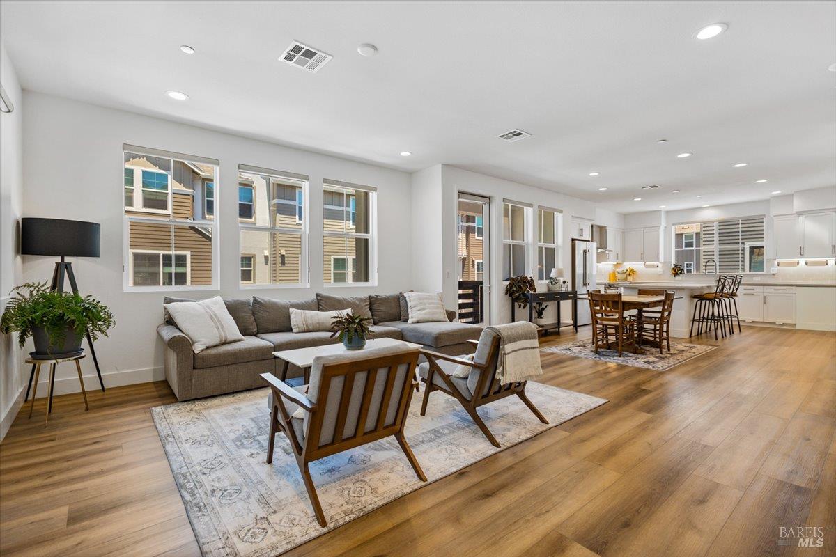 649 Semillon Lane Santa Rosa CA 95403