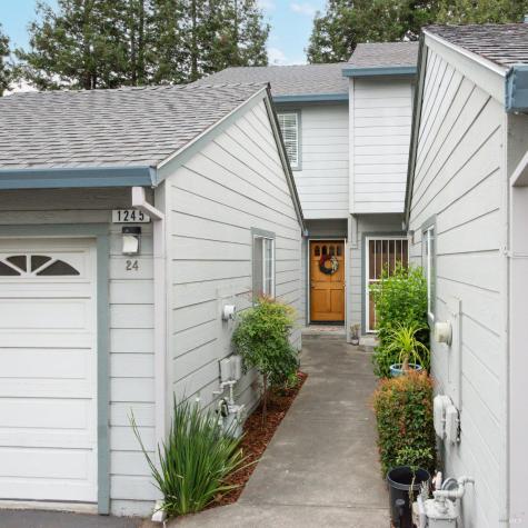 1245 Eardley Avenue Santa Rosa CA 95401