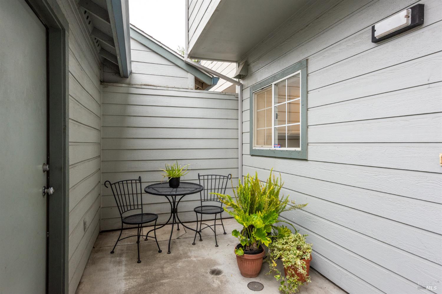 1245 Eardley Avenue Santa Rosa CA 95401