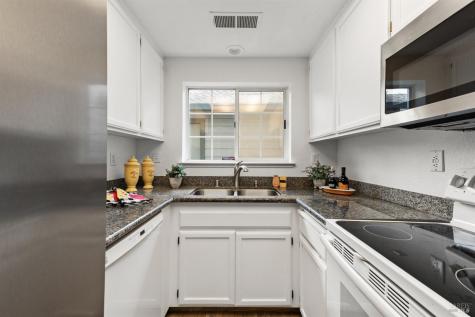 1245 Eardley Avenue Santa Rosa CA 95401