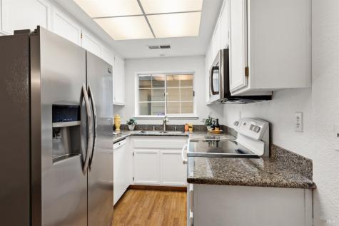 1245 Eardley Avenue Santa Rosa CA 95401