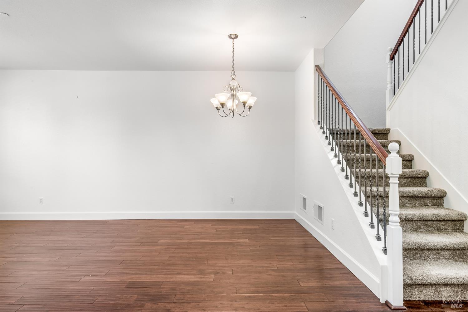 2216 Bell Flower Lane Santa Rosa CA 95404