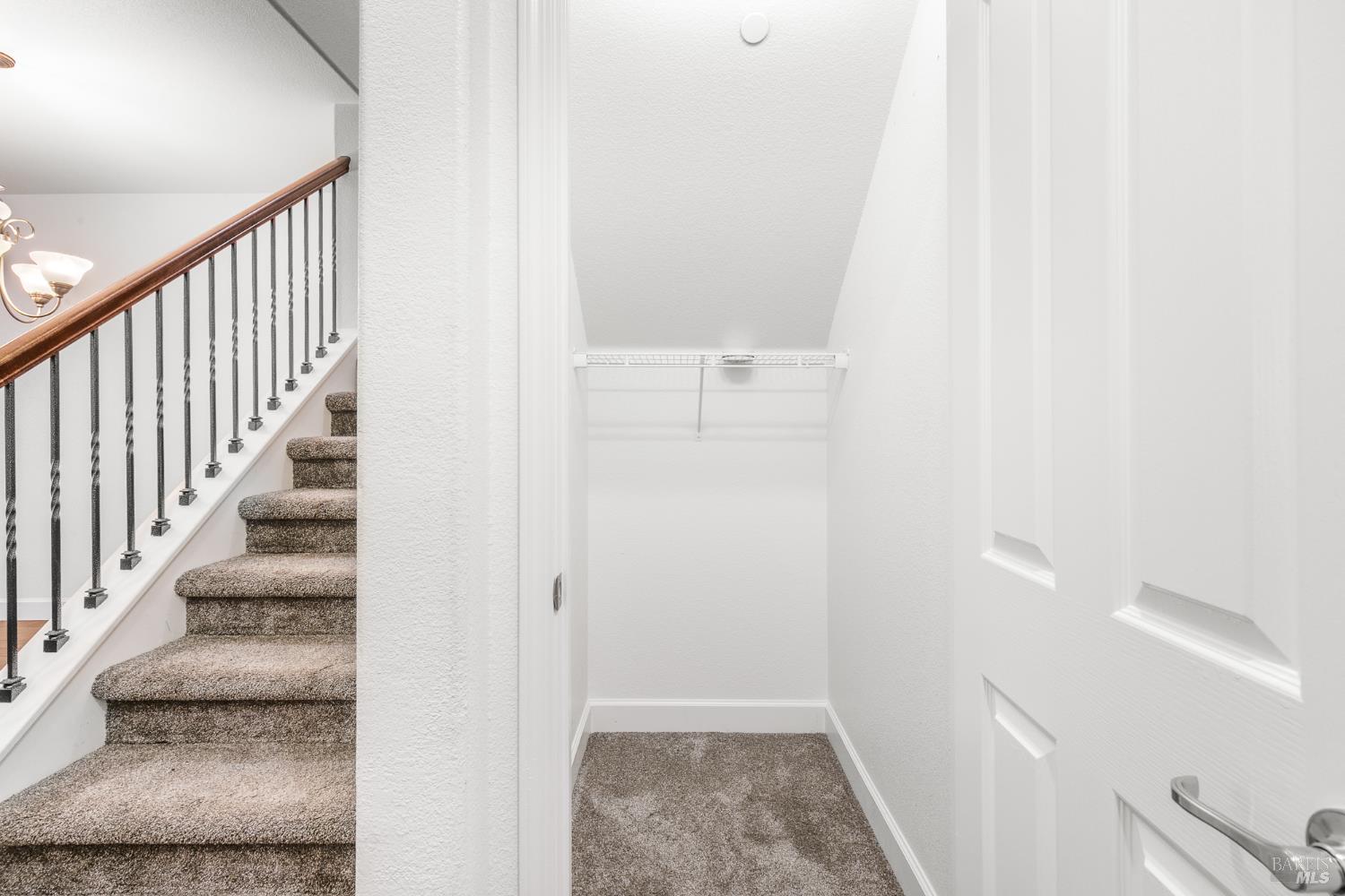 2216 Bell Flower Lane Santa Rosa CA 95404