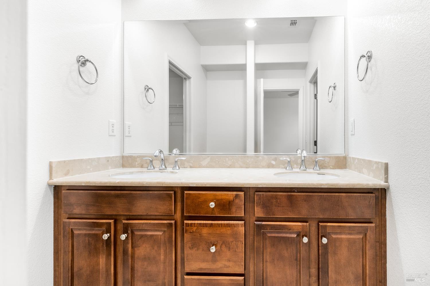 2216 Bell Flower Lane Santa Rosa CA 95404
