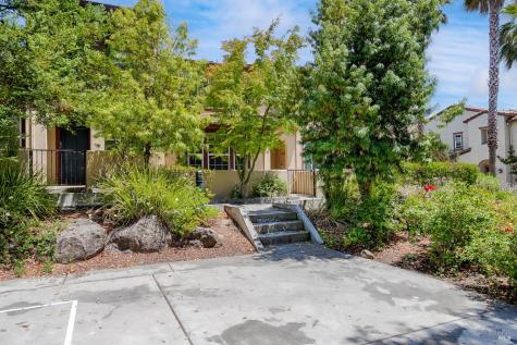 2216 Bell Flower Lane Santa Rosa CA 95404