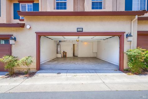2216 Bell Flower Lane Santa Rosa CA 95404