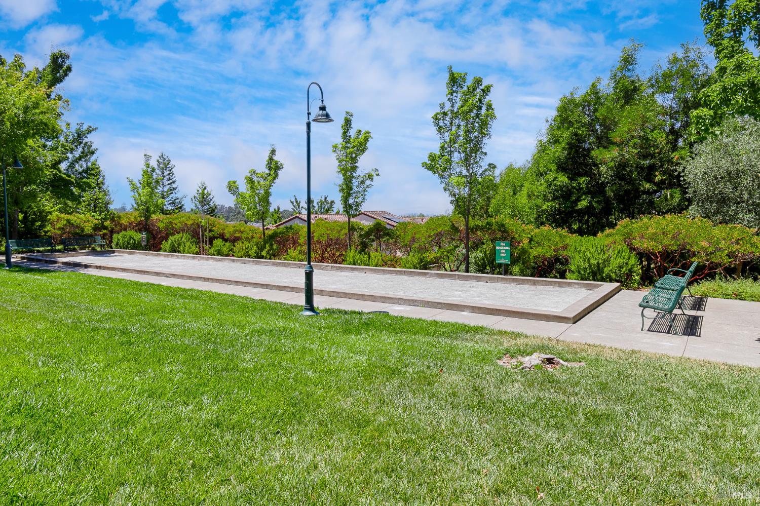 2216 Bell Flower Lane Santa Rosa CA 95404