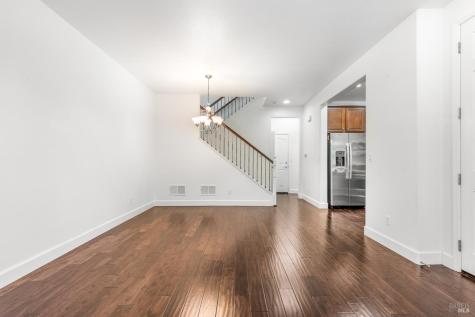 2216 Bell Flower Lane Santa Rosa CA 95404