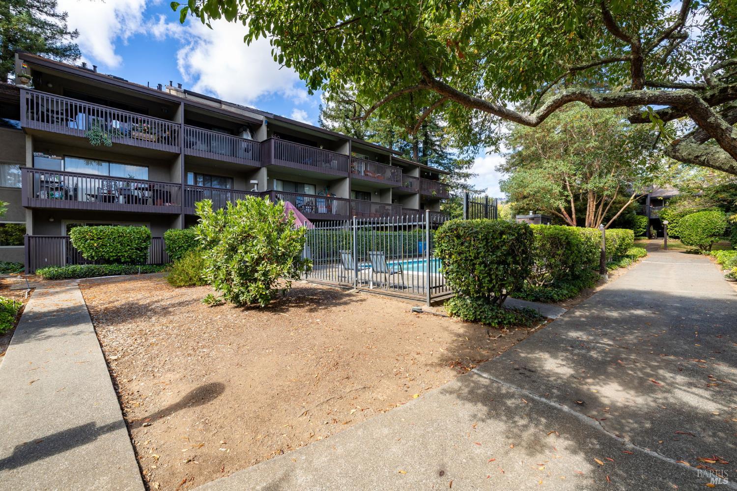 300 Los Alamos Road Santa Rosa CA 95409