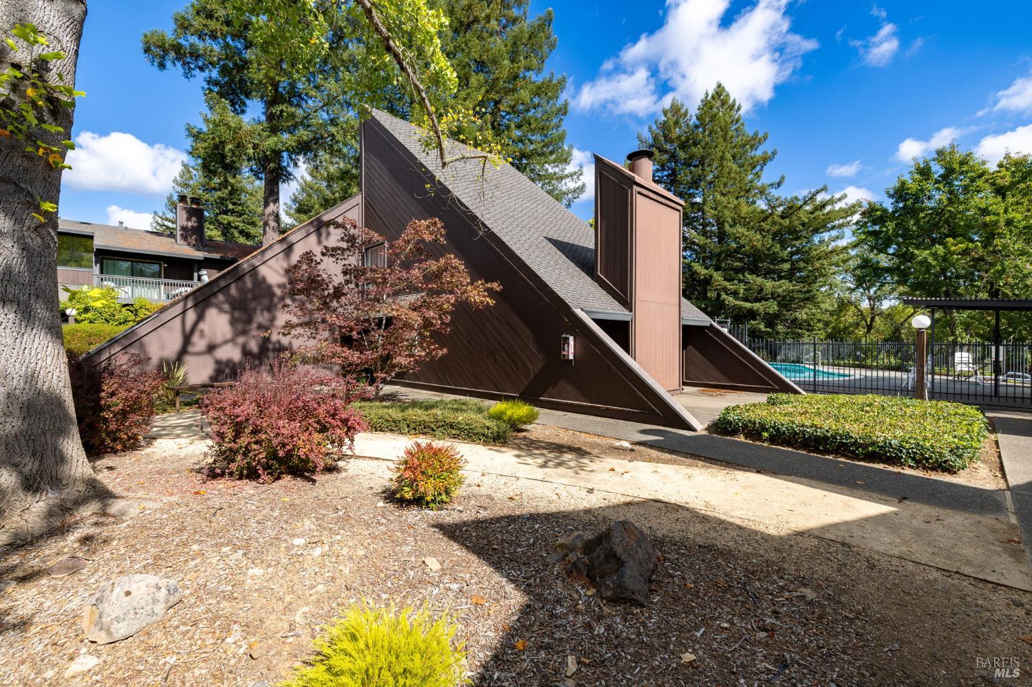 300 Los Alamos Road Santa Rosa CA 95409