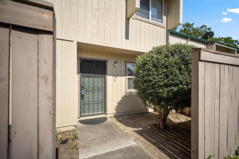 1702 Glenbrook Drive Santa Rosa CA 95401