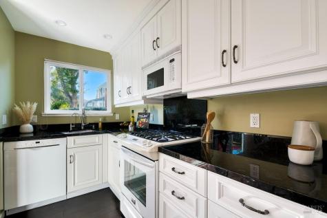 95 Caribe Isle Novato CA 94949