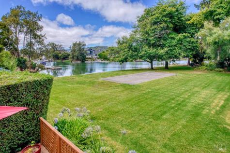 95 Caribe Isle Novato CA 94949