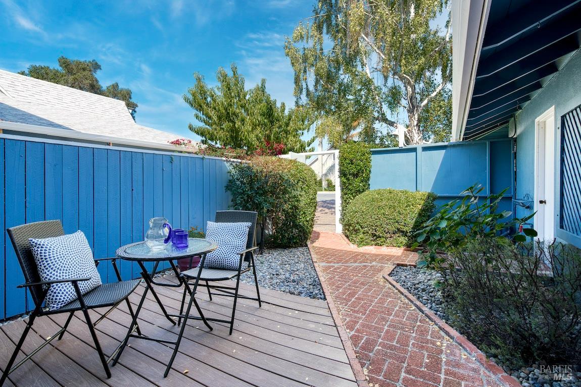 95 Caribe Isle Novato CA 94949