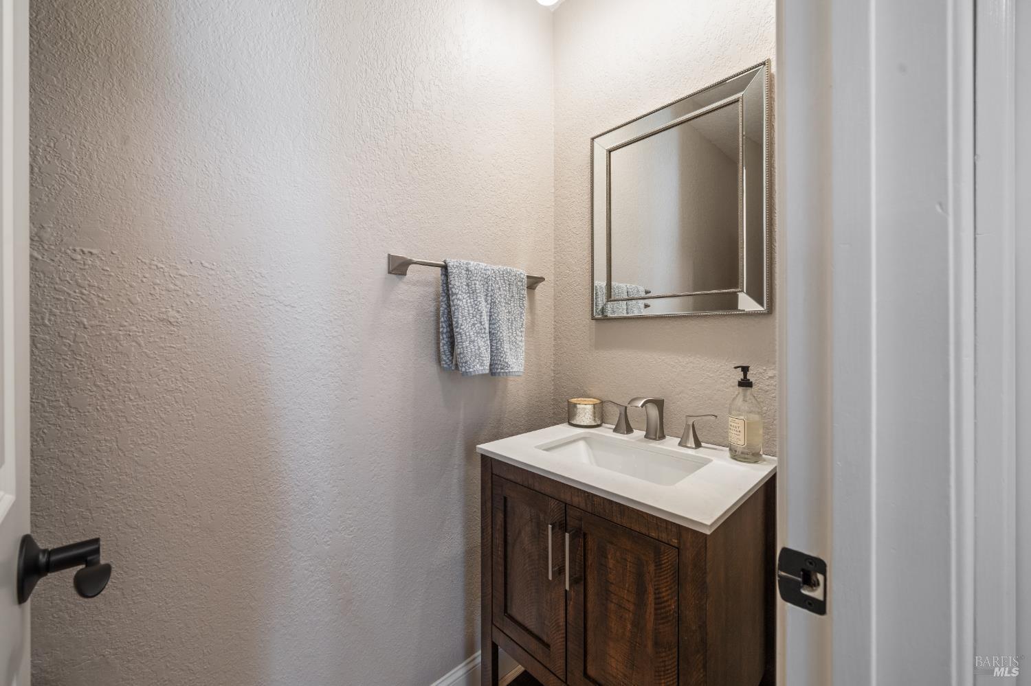 1752 Stuart Court Benicia CA 94510