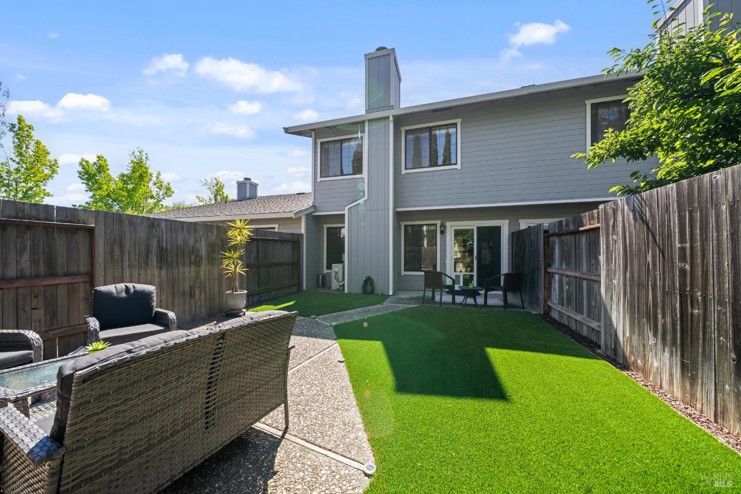 1752 Stuart Court Benicia CA 94510