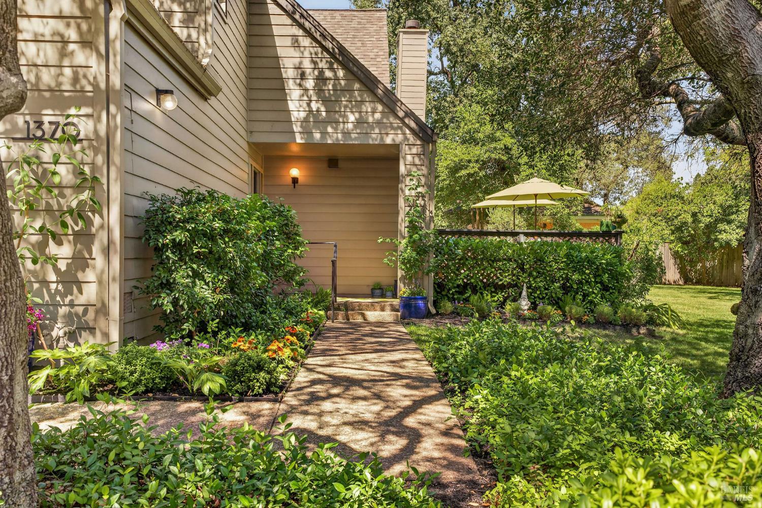 1370 Hasty Court St. Helena CA 94574