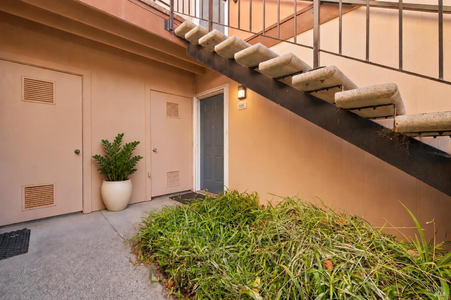 8201 Camino Colegio Rohnert Park CA 94928