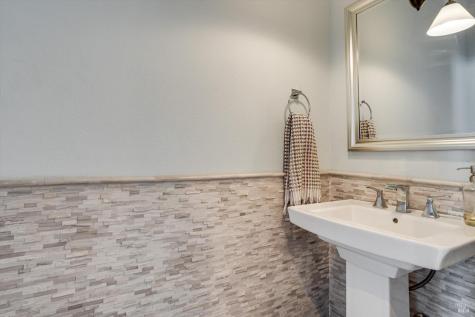 472 Emily Rose Circle Windsor CA 95492