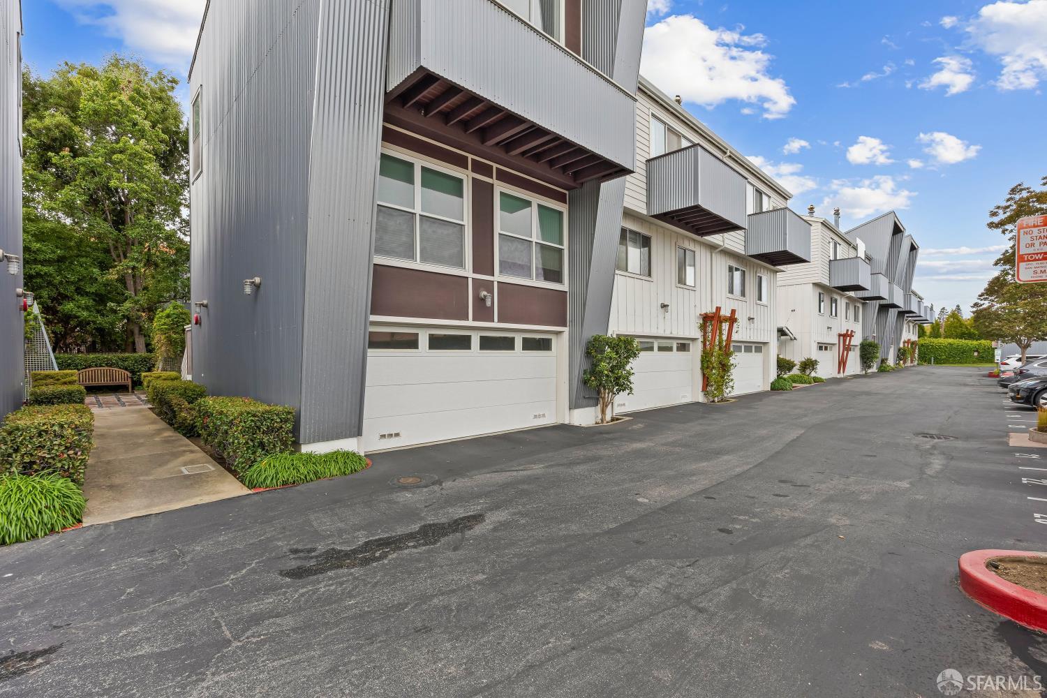 2080 S Delaware Street San Mateo CA 94403