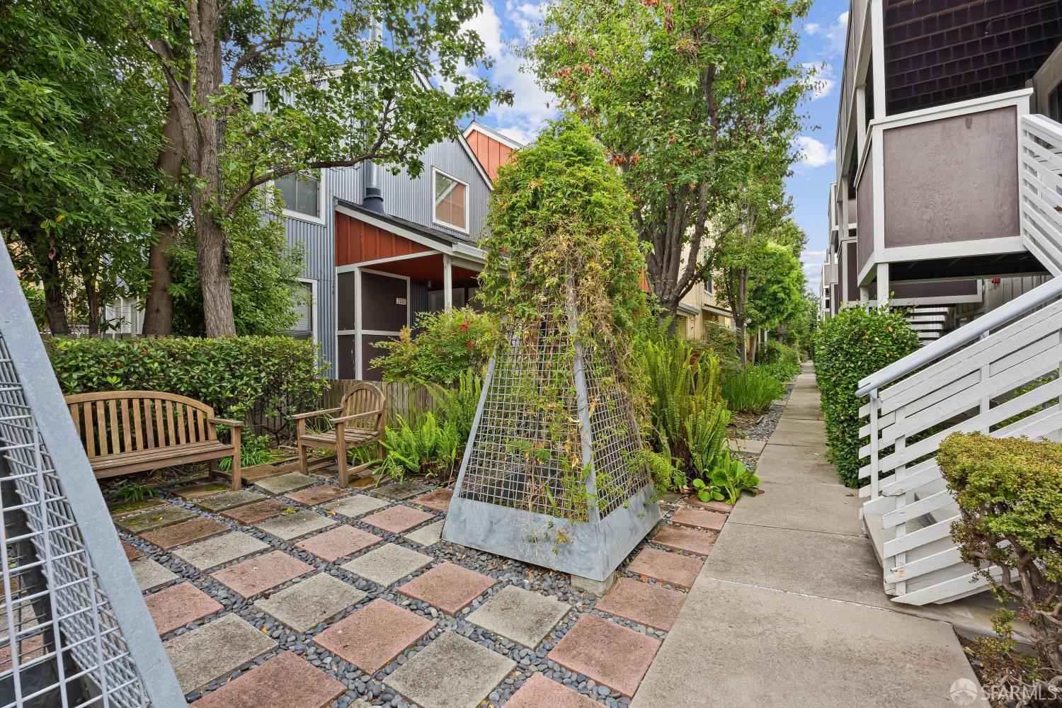 2080 S Delaware Street San Mateo CA 94403