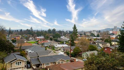 142 Cherry Street Petaluma CA 94952